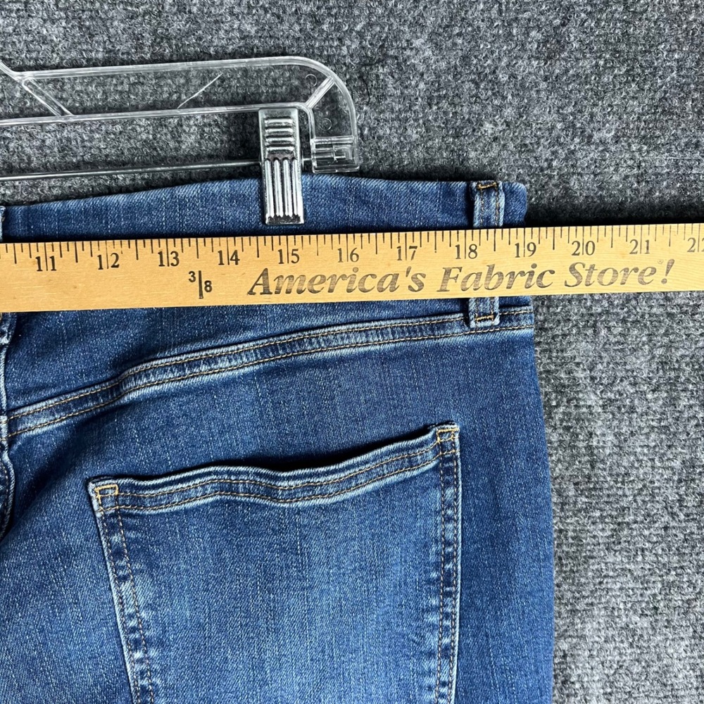 Banana Republic Low-Rise Bootcut Jeans Womens 33/16 Blue Denim 851843-00-1 NWT - Picture 8 of 13